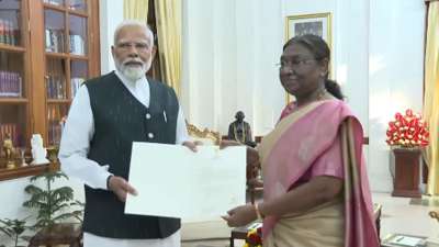PM Modi meets President Murmu PM Modi meets President Murmu