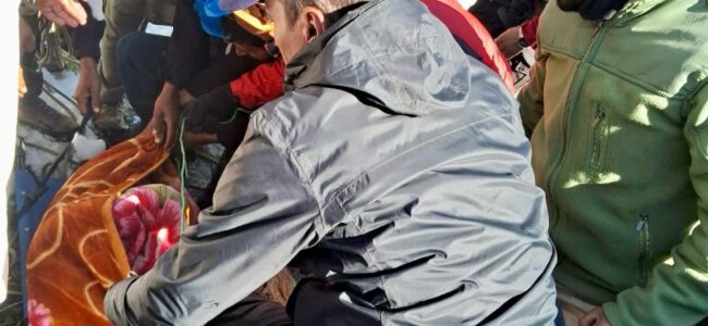 Thajwas Glacier mishap: Body of Sledgeman retrieved Thajwas Glacier mishap: Body of Sledgeman retrieved