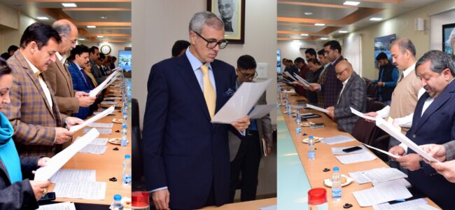 CM Omar Abdullah administers Integrity Pledge