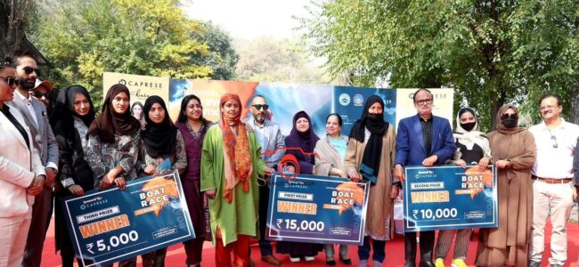 Dal Lake hosts first-ever Traditional Women’s Boat Race