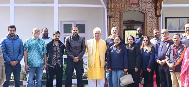 Lt Guv meets winner and runner-up teams of Legends League Cricket Lt Guv meets winner and runner-up teams of Legends League Cricket
