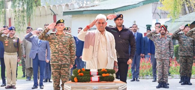 Gulmarg terror attack: J&K LG pays tributes to slain Army soldiers, porters Gulmarg terror attack: J&K LG pays tributes to slain Army soldiers, porters