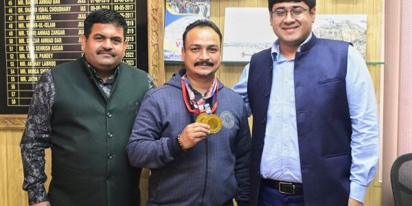 Jatin Kishore congratulates Gold medalist Gagan Singh Jamwal Jatin Kishore congratulates Gold medalist Gagan Singh Jamwal