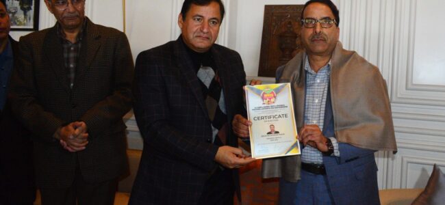 Govt committed towards Horticulture promotion, growers welfare: Javid Dar