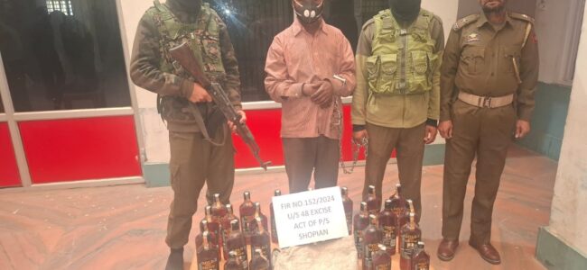 Police arrests bootlegger in Shopian, illicit liquor recovered Police arrests bootlegger in Shopian, illicit liquor recovered