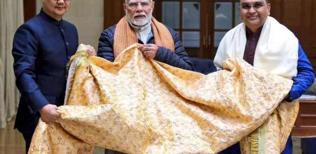 PM greets people on ‘Urs’ of Khwaja Moinuddin Chishti, sends ‘Chadar’ for Ajmer Sharif Dargah