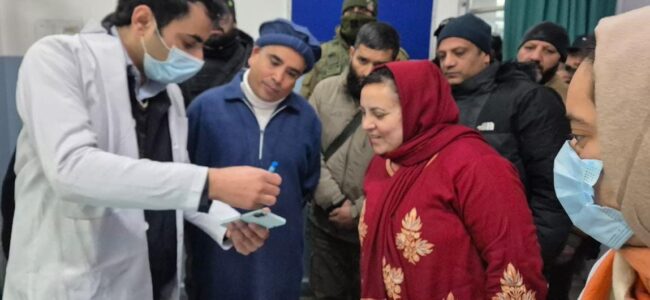 Sakeena Itoo conducts surprise inspection of JLNM Hospital, reviews facilities