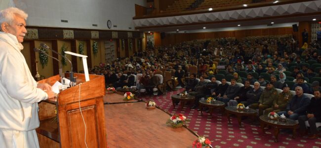 Lt Guv addresses ‘National Science Day’ seminar at University of Kashmir Lt Guv addresses ‘National Science Day’ seminar at University of Kashmir