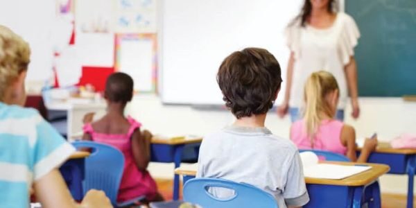 Keeping students hooked to their studies Keeping students hooked to their studies