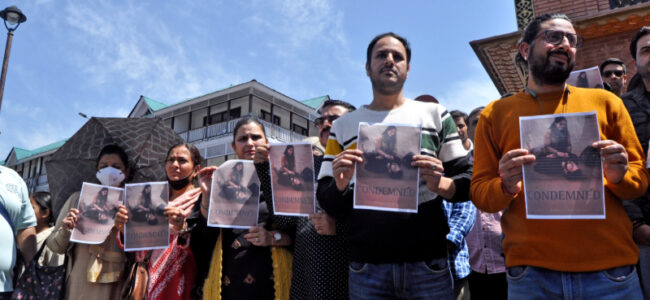 KP employees working in valley hold silent sit-in against Pahalgam attack KP employees working in valley hold silent sit-in against Pahalgam attack