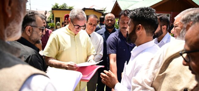 CM Omar Abdullah convenes public outreach programme at Raabita office
