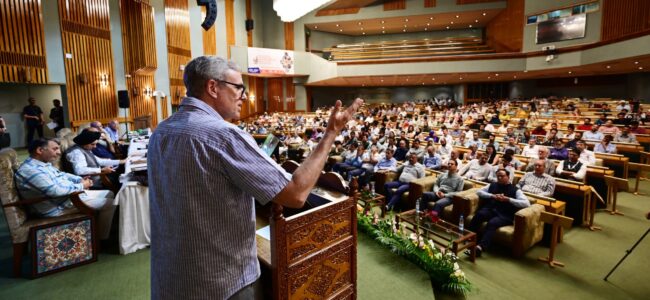 JK’s future lies in hands of young scientists: CM Omar at SKAUST-K Convocation
