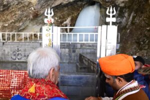 Amarnath Yatra crosses 2-lakh mark in 8 days Amarnath Yatra crosses 2-lakh mark in 8 days