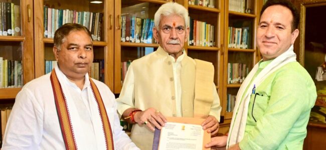 LoP Sunil Sharma calls on Lt Guv