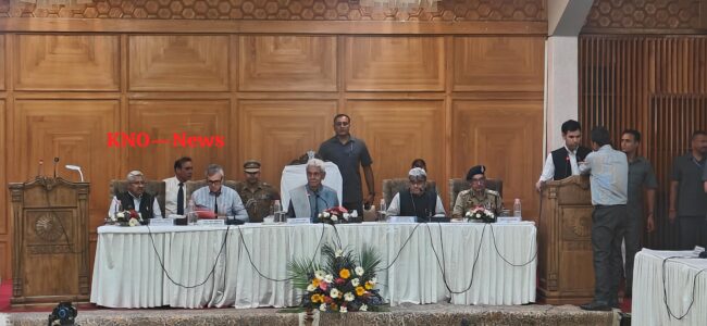 Ahead of Amarnath Yatra, LG Sinha meets civil society members at SKICC