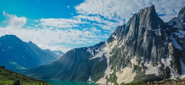 Kashmir Himalayas record decline of up to 11 mm annual rainfall over 48 years: Study Kashmir Himalayas record decline of up to 11 mm annual rainfall over 48 years: Study