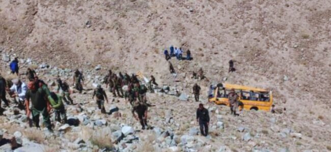 Lt Col among two soldiers dead, 3 officers injured after boulder hits Army vehicle in Leh Lt Col among two soldiers dead, 3 officers injured after boulder hits Army vehicle in Leh
