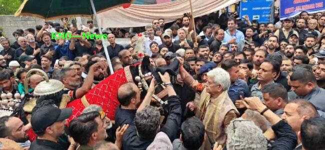 LG Sinha joins thousands of Shia mourners in Srinagar as Zuljanah procession begins