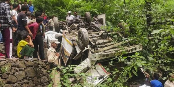 Seven dead, 17 injured as passenger vehicle falls into gorge in Doda