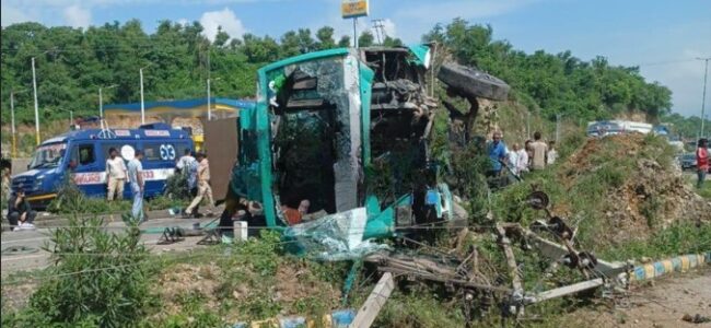 Passenger bus overturns near Udhampur, 20 injured  