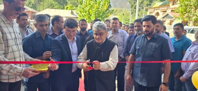 Atal Dulloo visits Baramulla, inaugurates Sewa Parv Mela