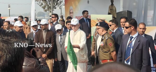 LG Manoj Sinha flags off ‘Run for Unity’ at SKICC