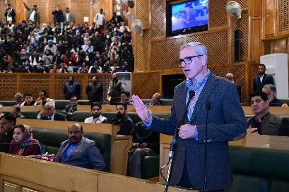 Omar welcomes US’ tariff cut on Indian goods