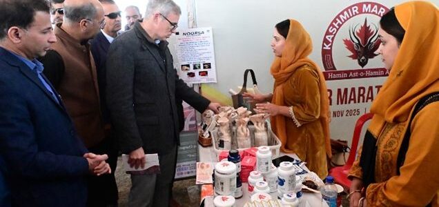 CM unveils Kashmir Marathon Exposition at Polo View CM unveils Kashmir Marathon Exposition at Polo View