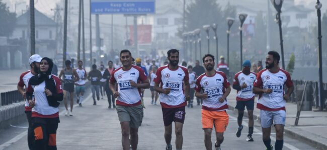 Kashmir Marathon 2.0 kicks off with 1500 runners from across the globe Kashmir Marathon 2.0 kicks off with 1500 runners from across the globe