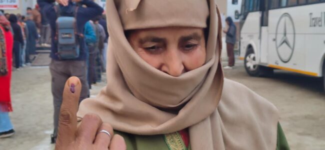 Budgam bypoll: 9.36% turn out recorded till 9 am Budgam bypoll: 9.36% turn out recorded till 9 am