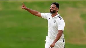 Better Late Than Never:    Baramulla’s Auqib Nabi Dar makes it big in IPL