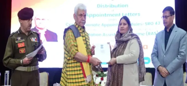Kin of terrorists will never get govt jobs in JK: LG Sinha