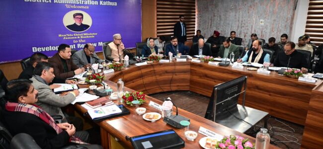 CM chairs review of development works in Kathua