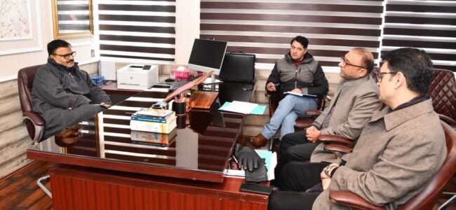Minister reviews functioning of Territorial Forest Department in Kashmir Division
