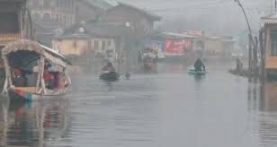 Srinagar Chokes as Toxic Smog Tightens Grip on the Valley