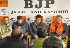 BJP reviews ST, Minority Morcha functioning in Kashmir