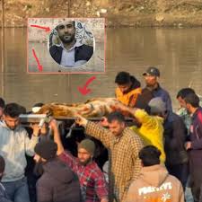 After 22 Months, the Jhelum Finally Returns a Son to His Waiting Mother After 22 Months, the Jhelum Finally Returns a Son to His Waiting Mother