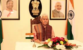Lt Guv, CM greet people on Jumat-ul-Vida