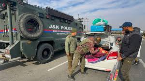 Republic Day: Security beefed up in Srinagar, night patrols, surprise inspections conducted Republic Day: Security beefed up in Srinagar, night patrols, surprise inspections conducted