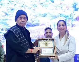 Sports should be kept away from politics: Lt Guv
