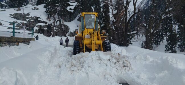 BRO intensifies snow clearance on Mughal, Basohli-Bhaderwah roads in Jammu after heavy snowfall