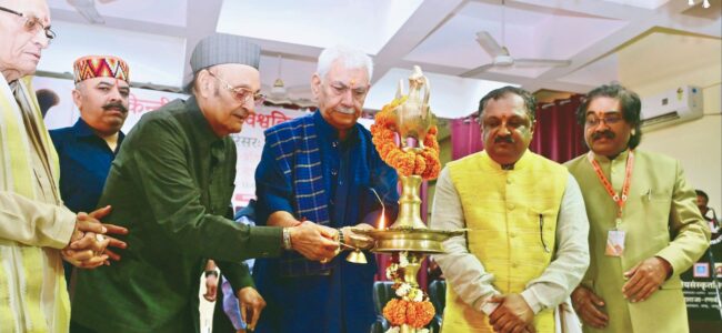 Lieutenant Governor unveils bust of Maharaja Ranbir Singh at Central Sanskrit University, Jammu
