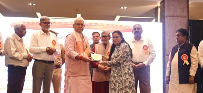 Lt Guv attends Mahavir Janma Kalyanak- celebration of birth of Lord Mahavira, at Jammu