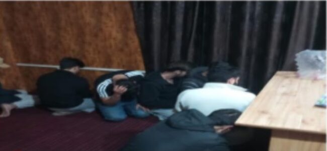 International cyber fraud racket busted in Srinagar, 7 arrested International cyber fraud racket busted in Srinagar, 7 arrested