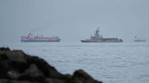 Iran offers to end chokehold on Strait of Hormuz, asks US to end blockade, officials say