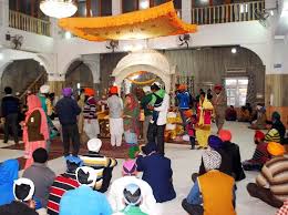 Baisakhi celebrated across Kashmir, Sikh devotees offer prayers at gurdwaras