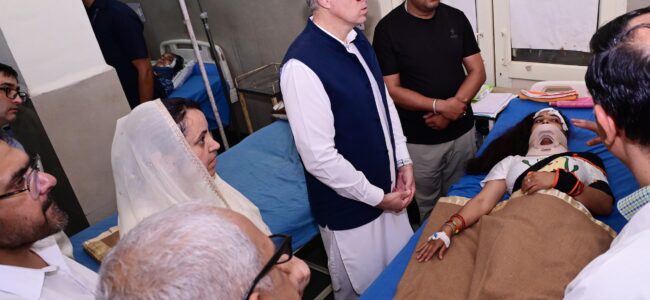 CM Omar Abdullah visits GMC Udhampur to see injured persons of bus accident
