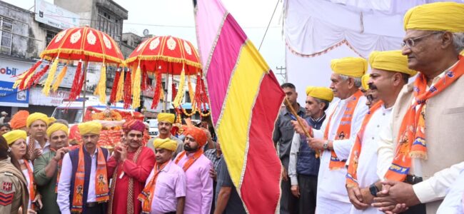 Lt Guv flags off Shobha Yatra to commemorate Bhagwan Parshuram Ji Jayanti in Jammu