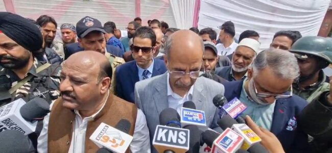 Handicraft industry must introspect on its inaction: Advisor Nasir Aslam Wani