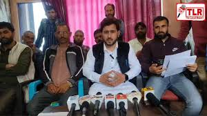 Cooks in Aishmuqam zone demand pay hike, MLA Altaf Kaloo assures action
